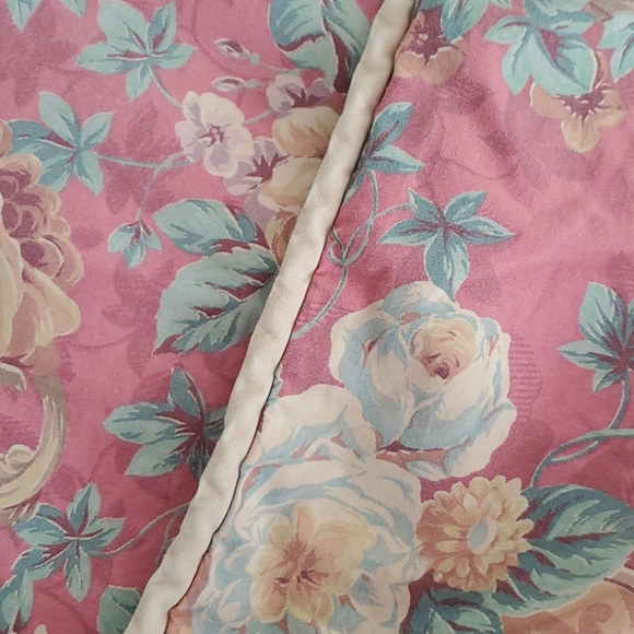Vintage Sheridan Floral Duvet queen - Picture 3 of 6